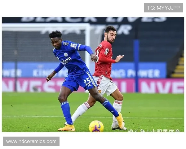 奥纳纳在英超强强对话中的中场影响力解析