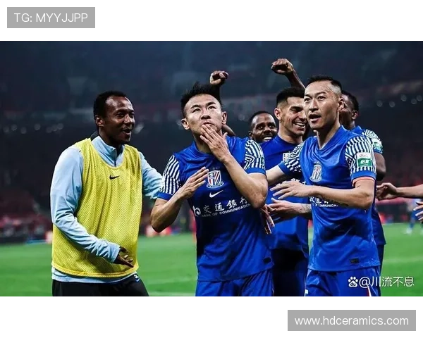 上海申花关键战表现波动明显，当前赛季问题逐步显现，球队稳定性面临考验