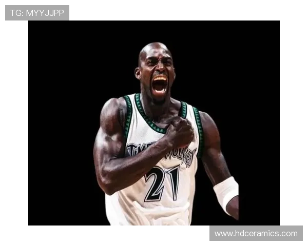 加内特在篮下高效抢板对比乔治助森林狼提升内线统治力