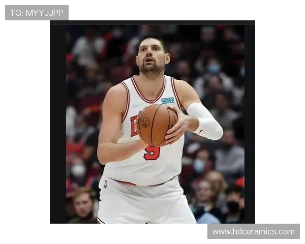 武切维奇高效挡拆拉开内线空间，提升魔术关键得分能力